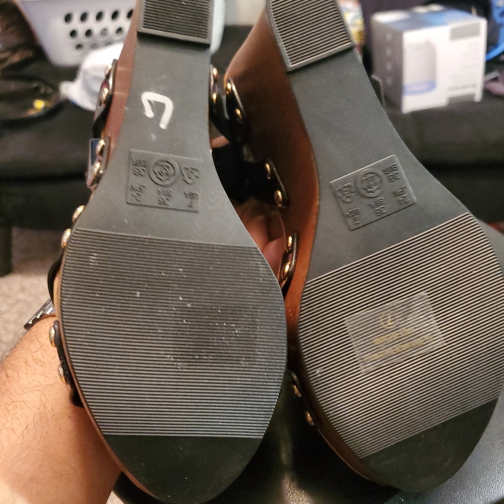 Wedges - Picture 3 of 3